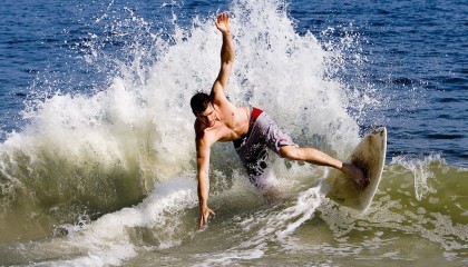 九游官网下载电脑版-马龙带领中国男队以3_0击败韩国队，夺得男团冠军，并表示这是他最后一次参加亚运会。